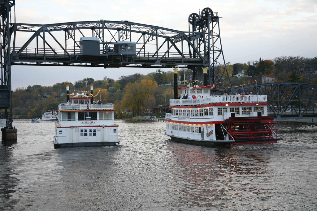 Reimer Riverboat VI Glossy Poster