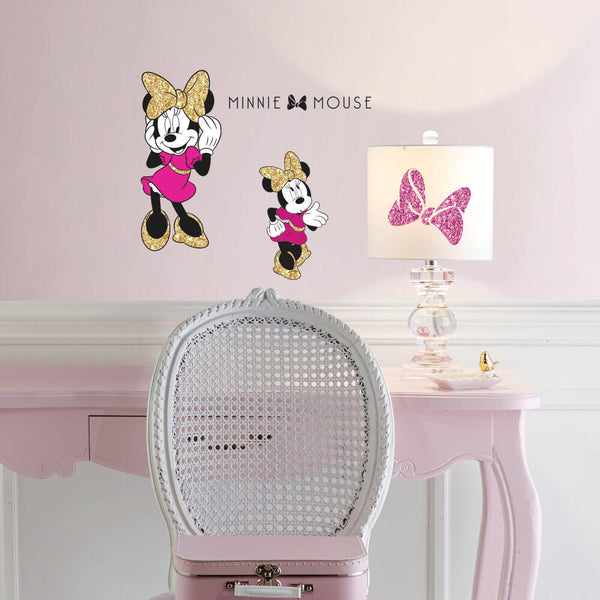 Disney Minnie Mouse Wall Decals w/Glitter Installed